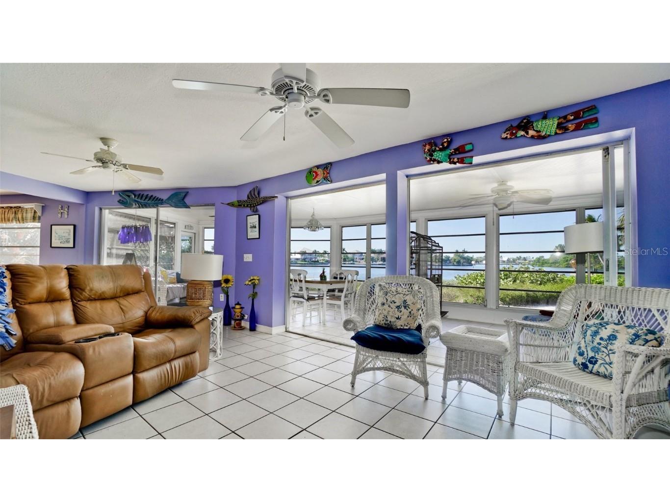 627 Concord Lane Holmes Beach FL 34217 A4674316 image10