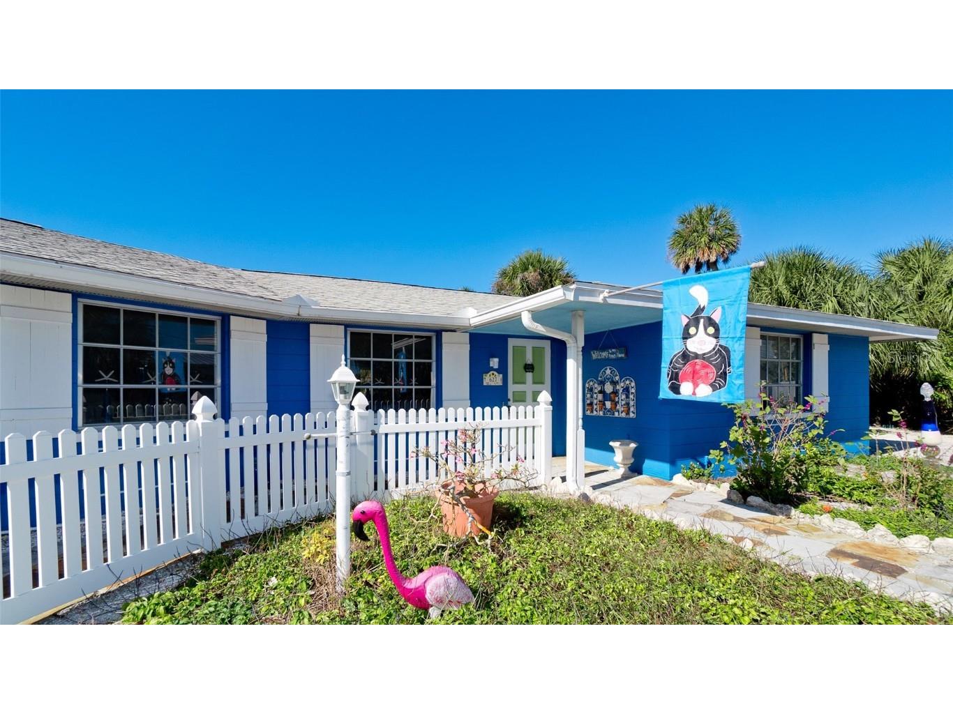 627 Concord Lane Holmes Beach FL 34217 A4674316 image12