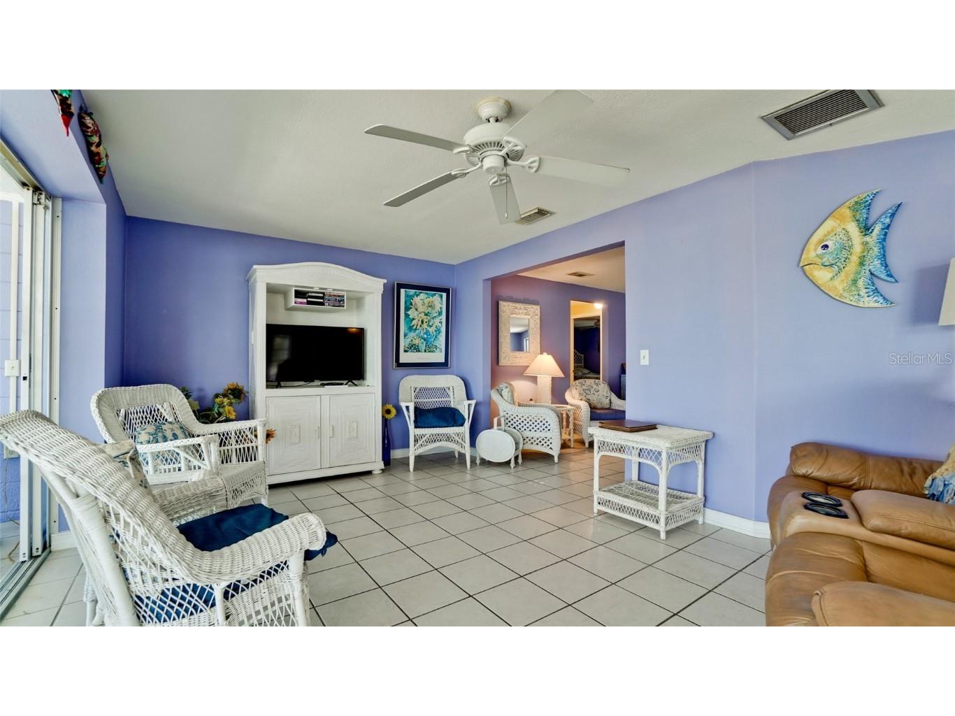 627 Concord Lane Holmes Beach FL 34217 A4674316 image13