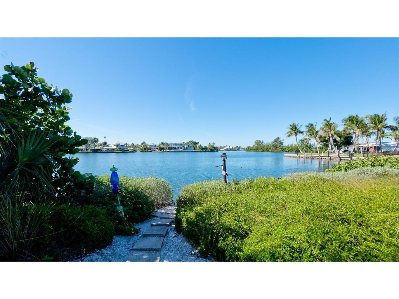 627 Concord Lane Holmes Beach FL 34217 A4674316 image15