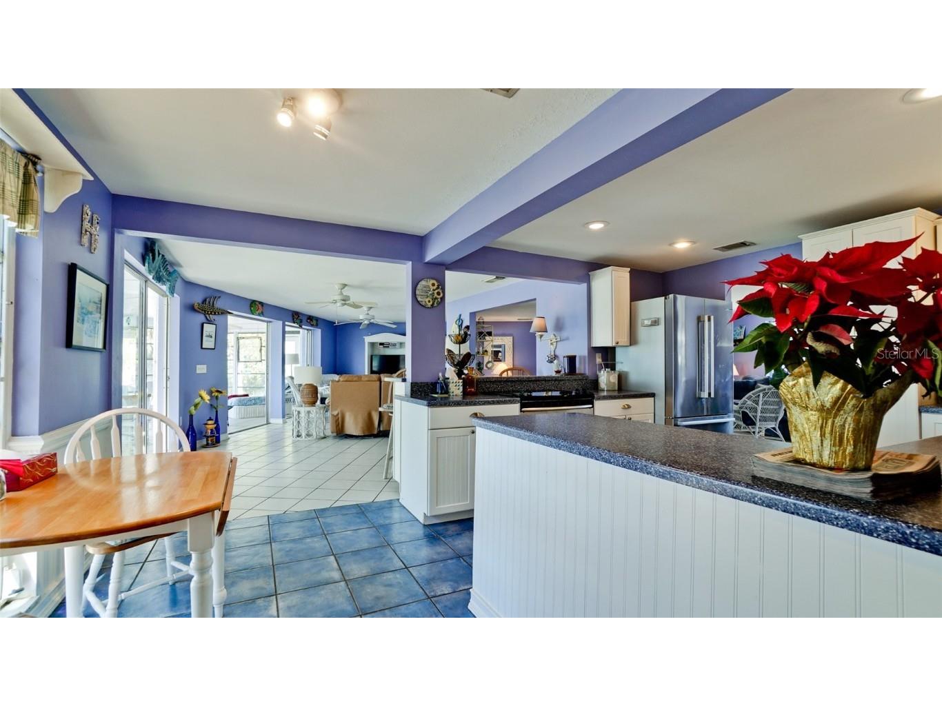 627 Concord Lane Holmes Beach FL 34217 A4674316 image27