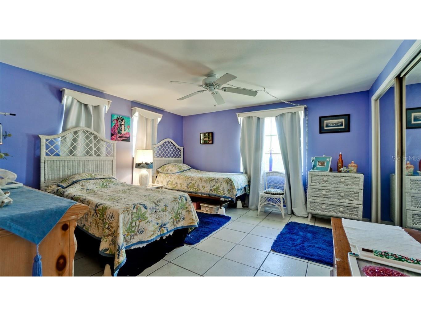 627 Concord Lane Holmes Beach FL 34217 A4674316 image35