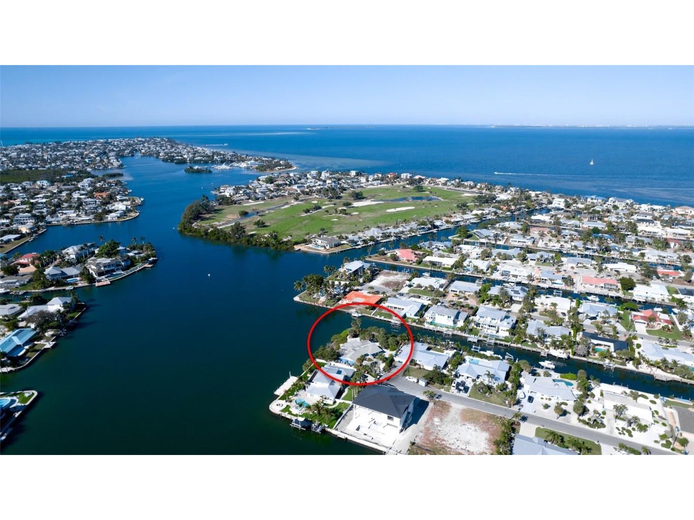 627 Concord Lane Holmes Beach FL 34217 A4674316 image48