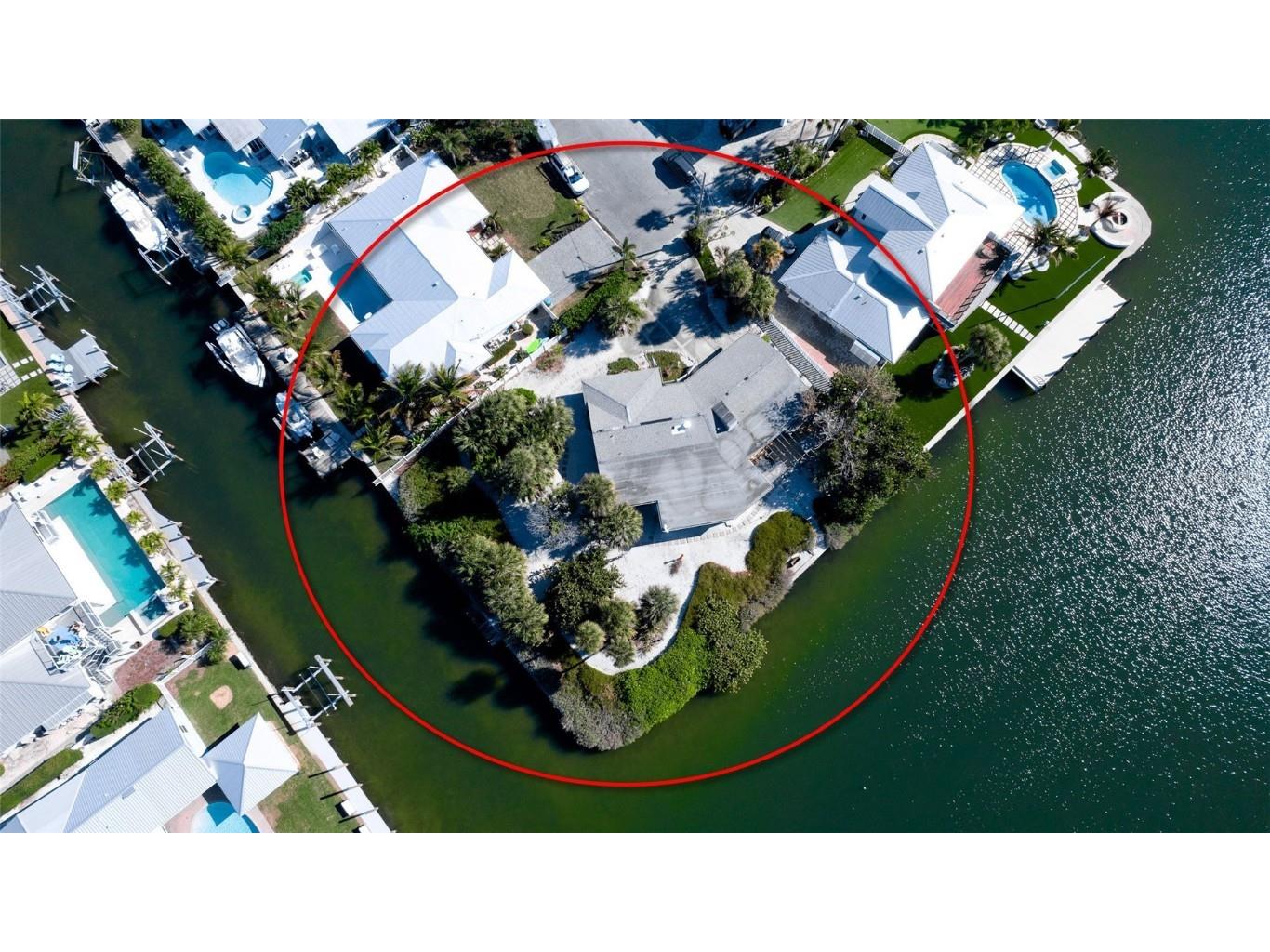 627 Concord Lane Holmes Beach FL 34217 A4674316 image63