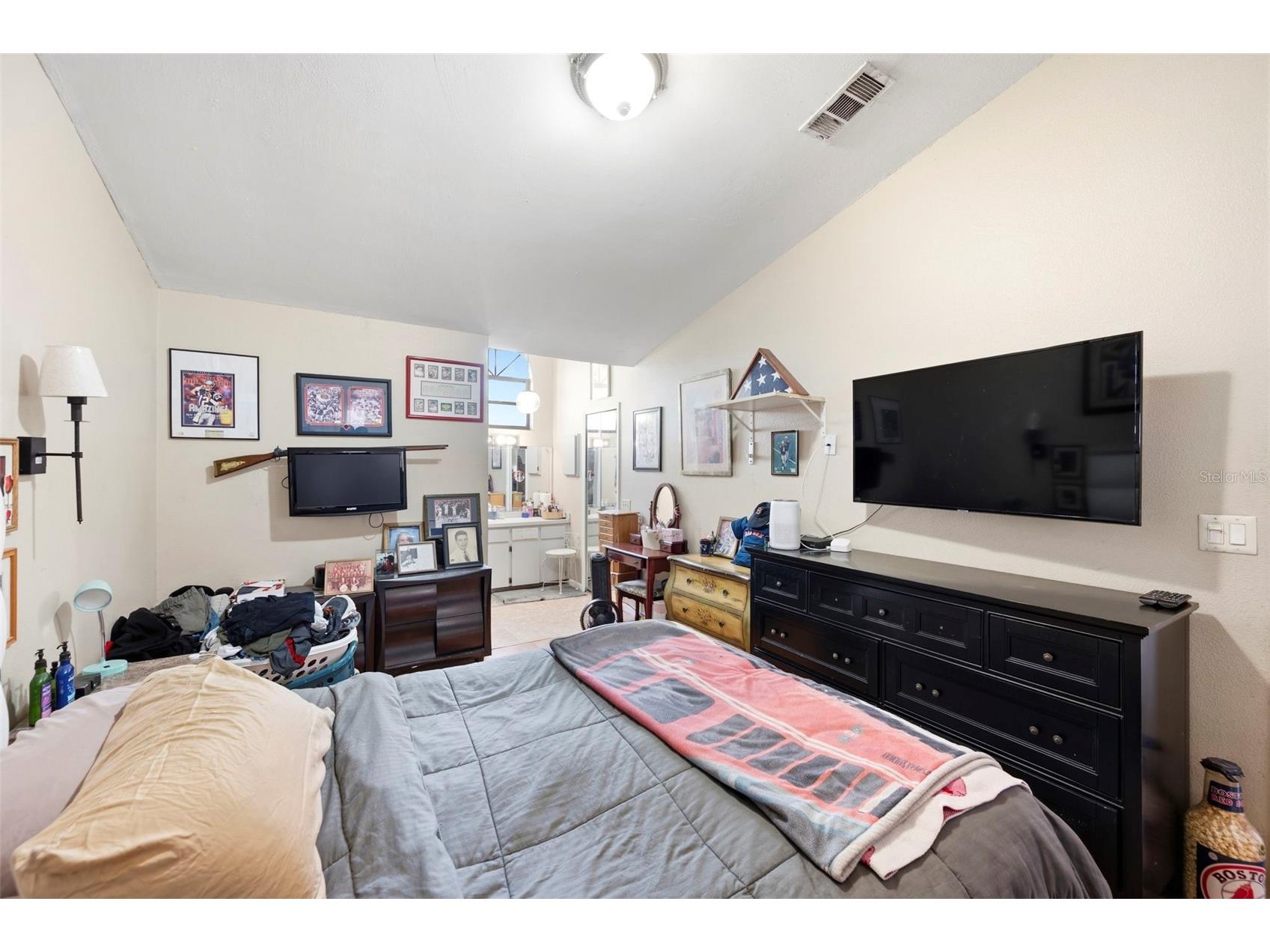 627 Crystal Dr Palm Harbor FL 34683 TB8528554 image15