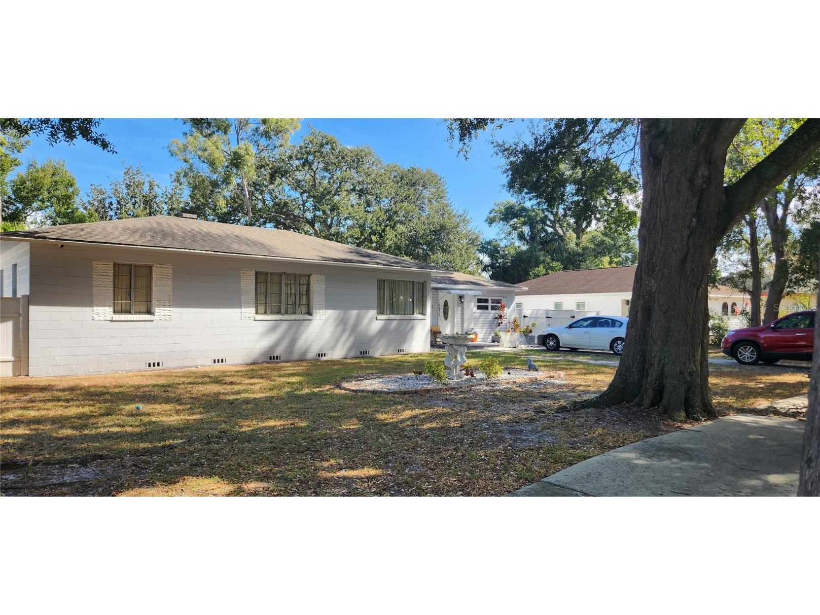 627 Holly Place Lakeland FL 33801 L4940608 image1