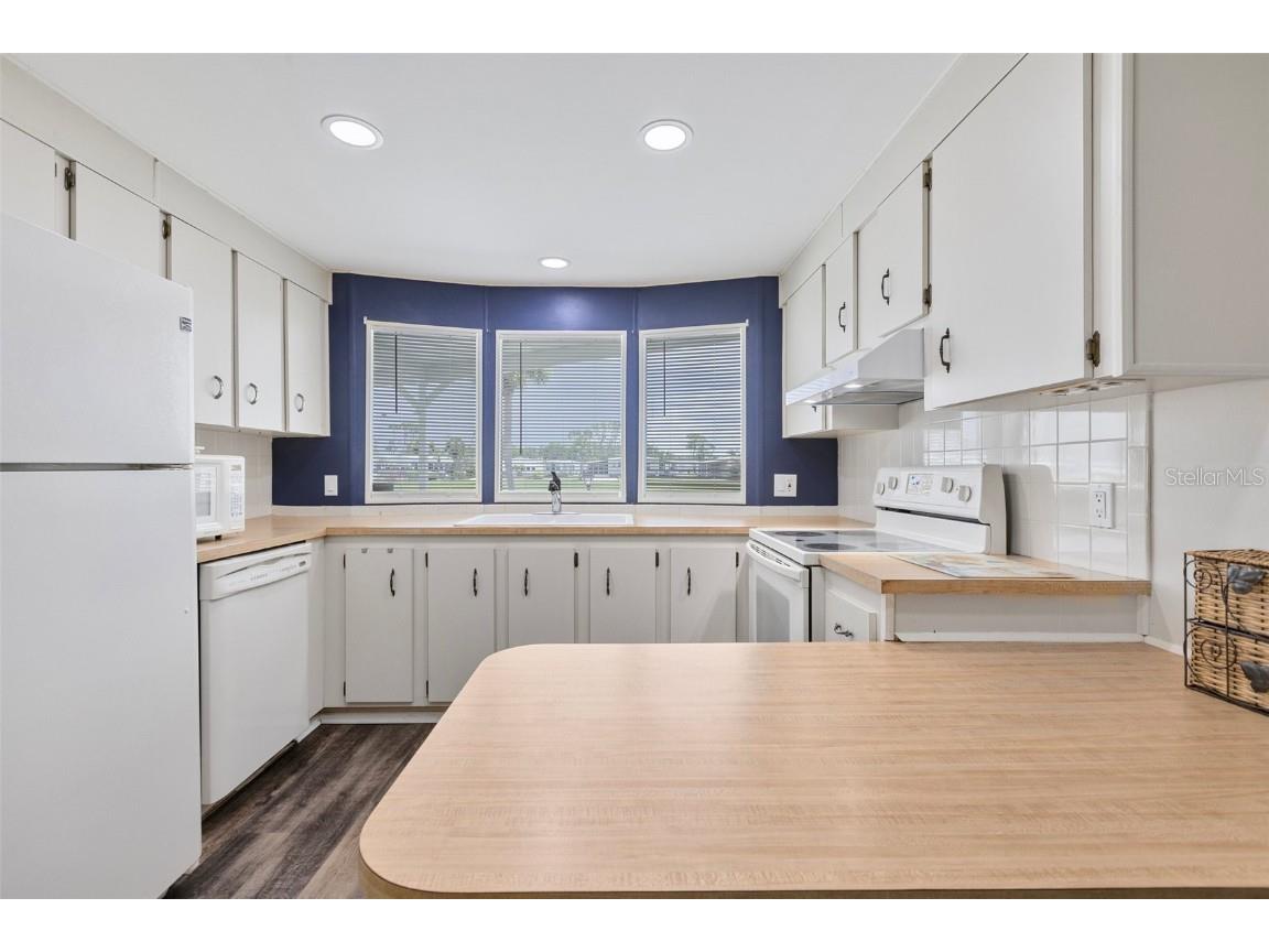 627 Los Altos North Port FL 34287 TB8399997 image11