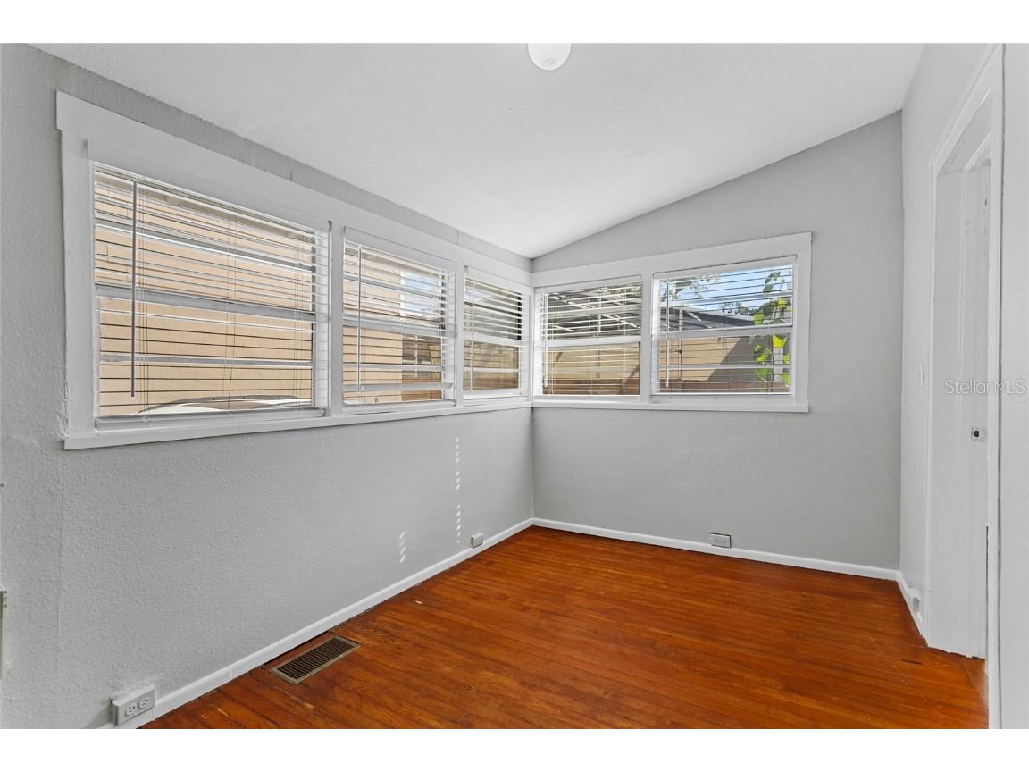 627 N Hyer Avenue Orlando FL 32803 O6279983 image18