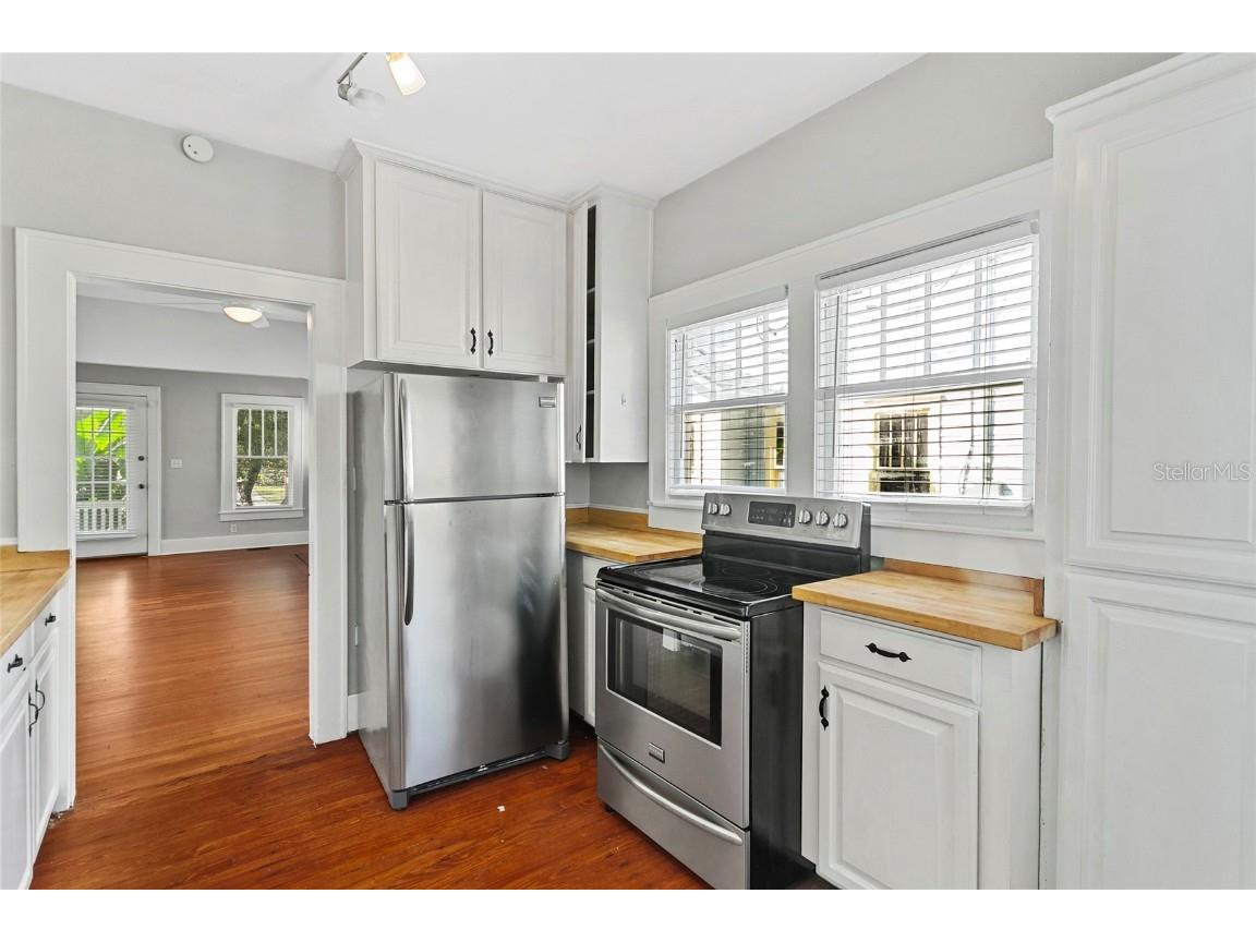 627 N Hyer Avenue Orlando FL 32803 O6279983 image7