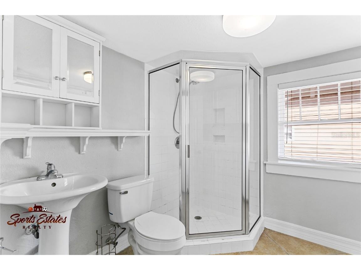 627 N Hyer Avenue Orlando FL 32803 O6334998 image10