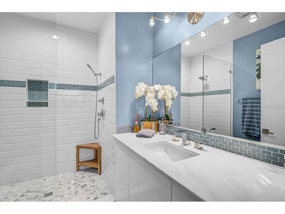627 Owl Way Sarasota FL 34236 A4692769 image42
