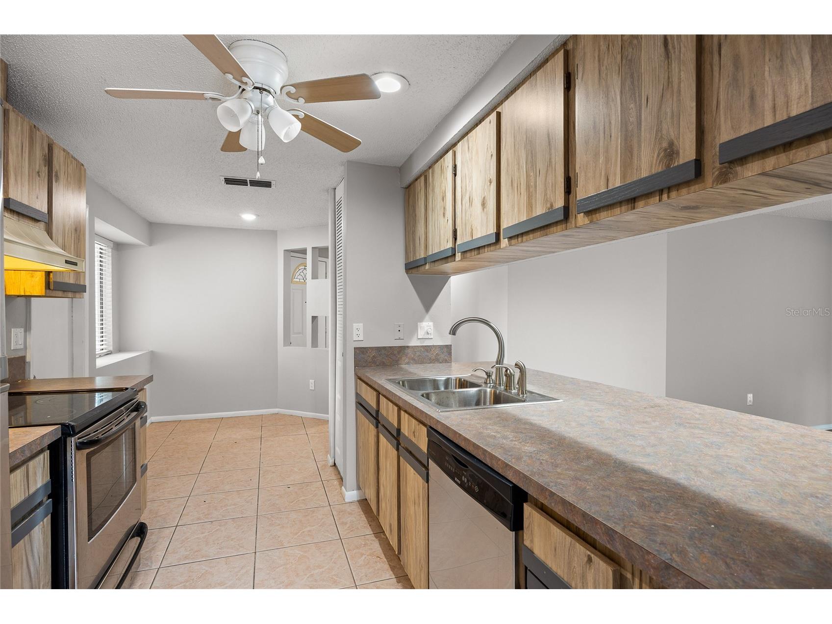 627 Timber Bay Circle W Oldsmar FL 34677 TB8513485 image8