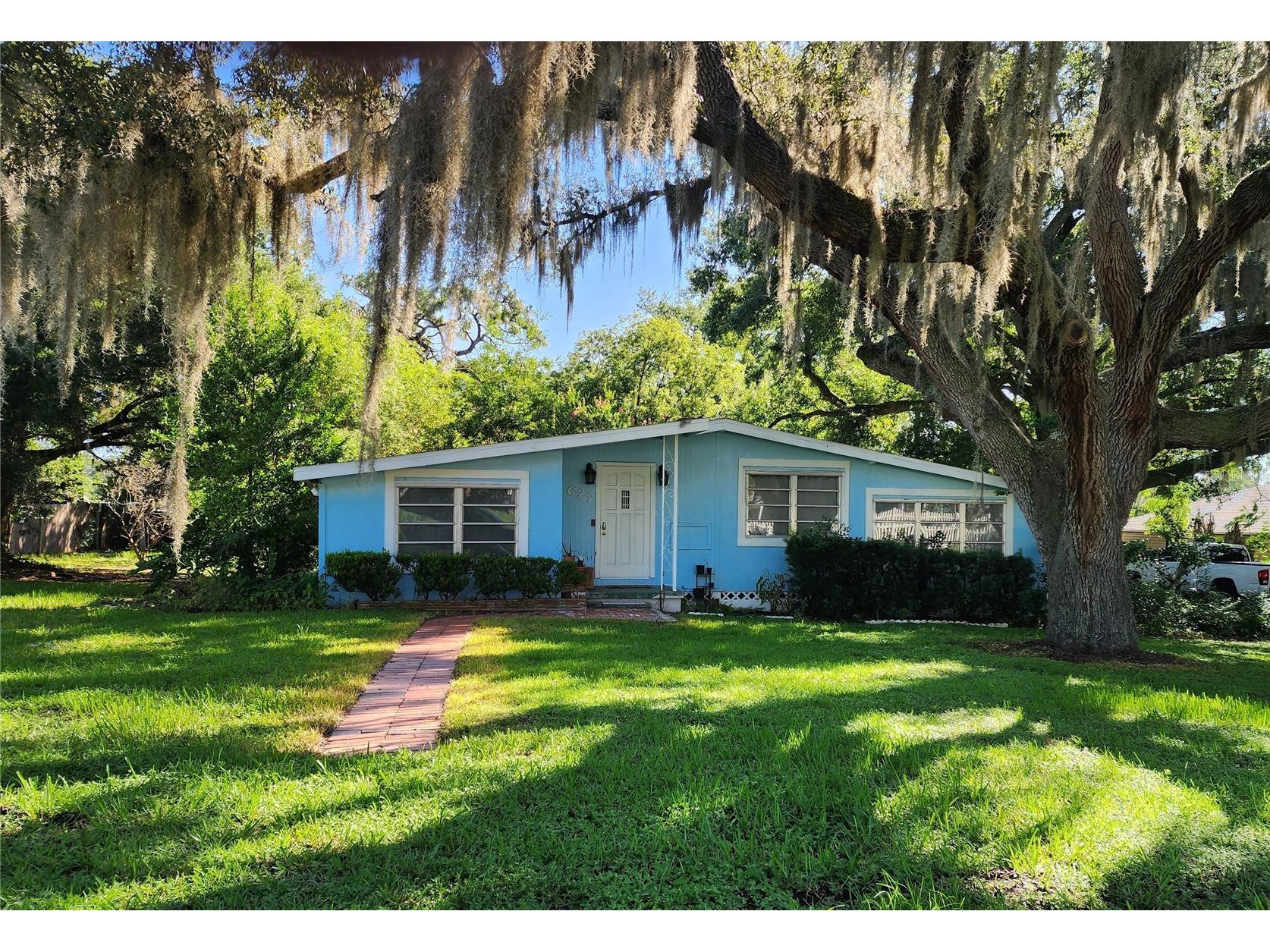 627 Warner Street Groveland FL 34736 O6423672 image1