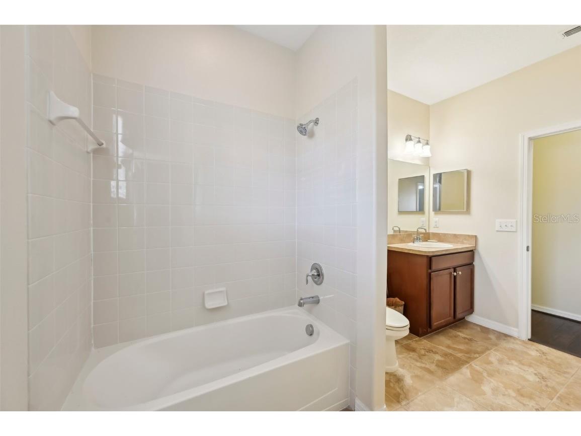 627 Washita Stone Drive Ruskin FL 33570 TB8367857 image17