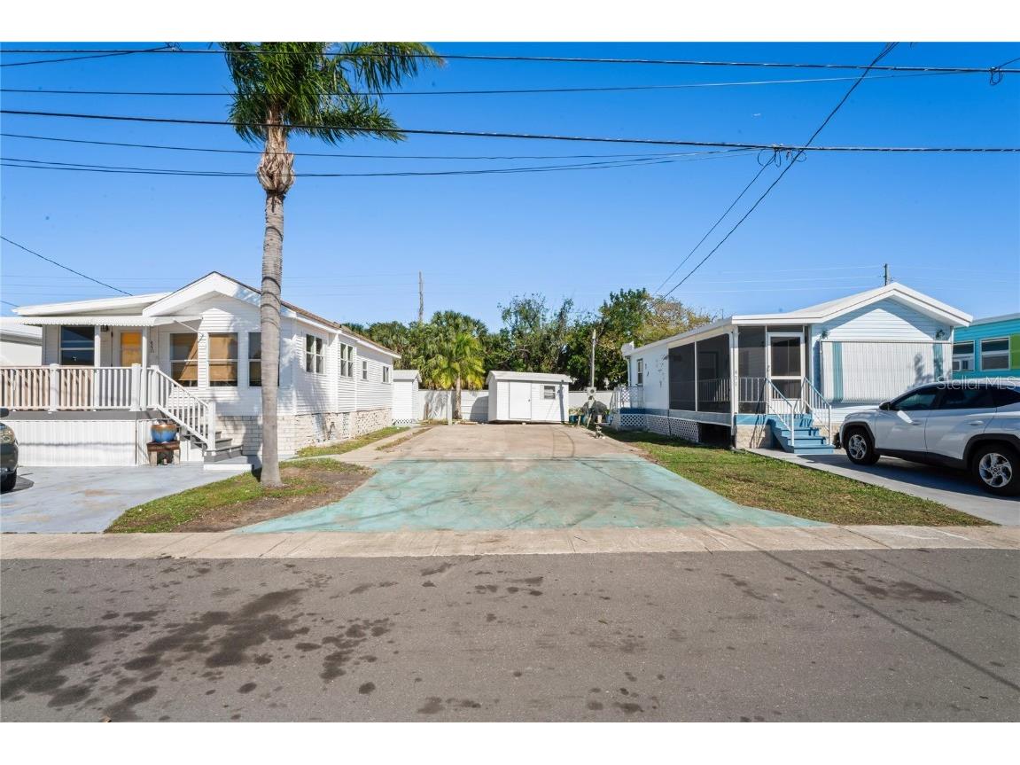 627 Yawl Lane Palm Harbor FL 34683 W7870158 image1