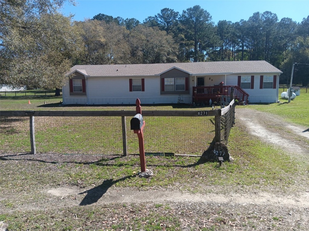 6271 SE 218th Avenue Morriston FL 32668 OM697843 image1