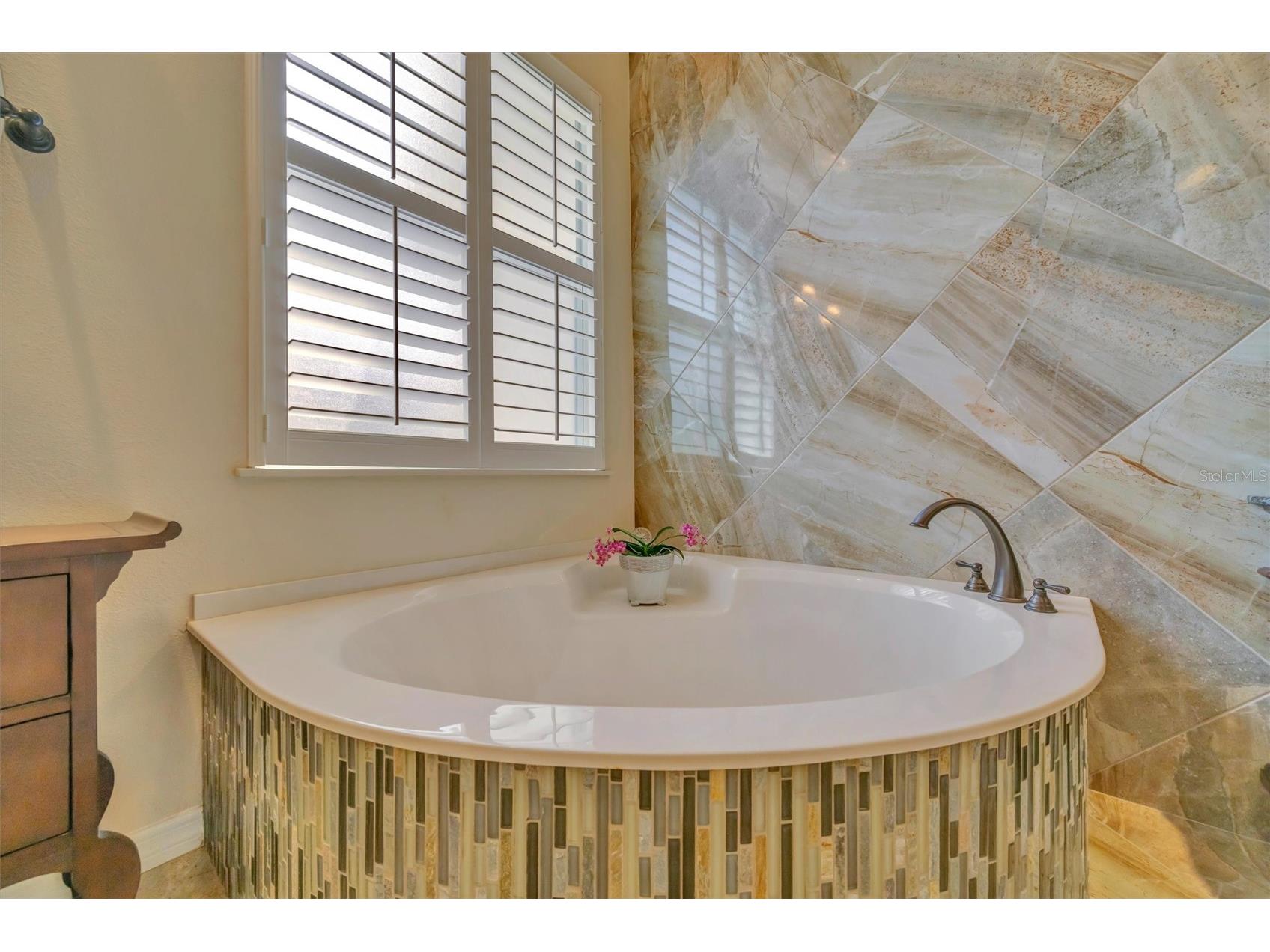 6271 Sturbridge Court Sarasota FL 34238 A4687332 image41