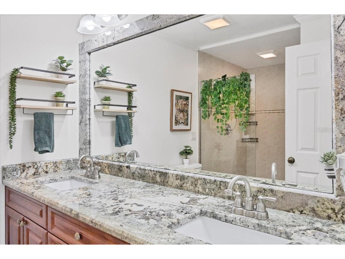 6271 Timber Lake Drive #G6 Sarasota FL 34243 A4660375 image19