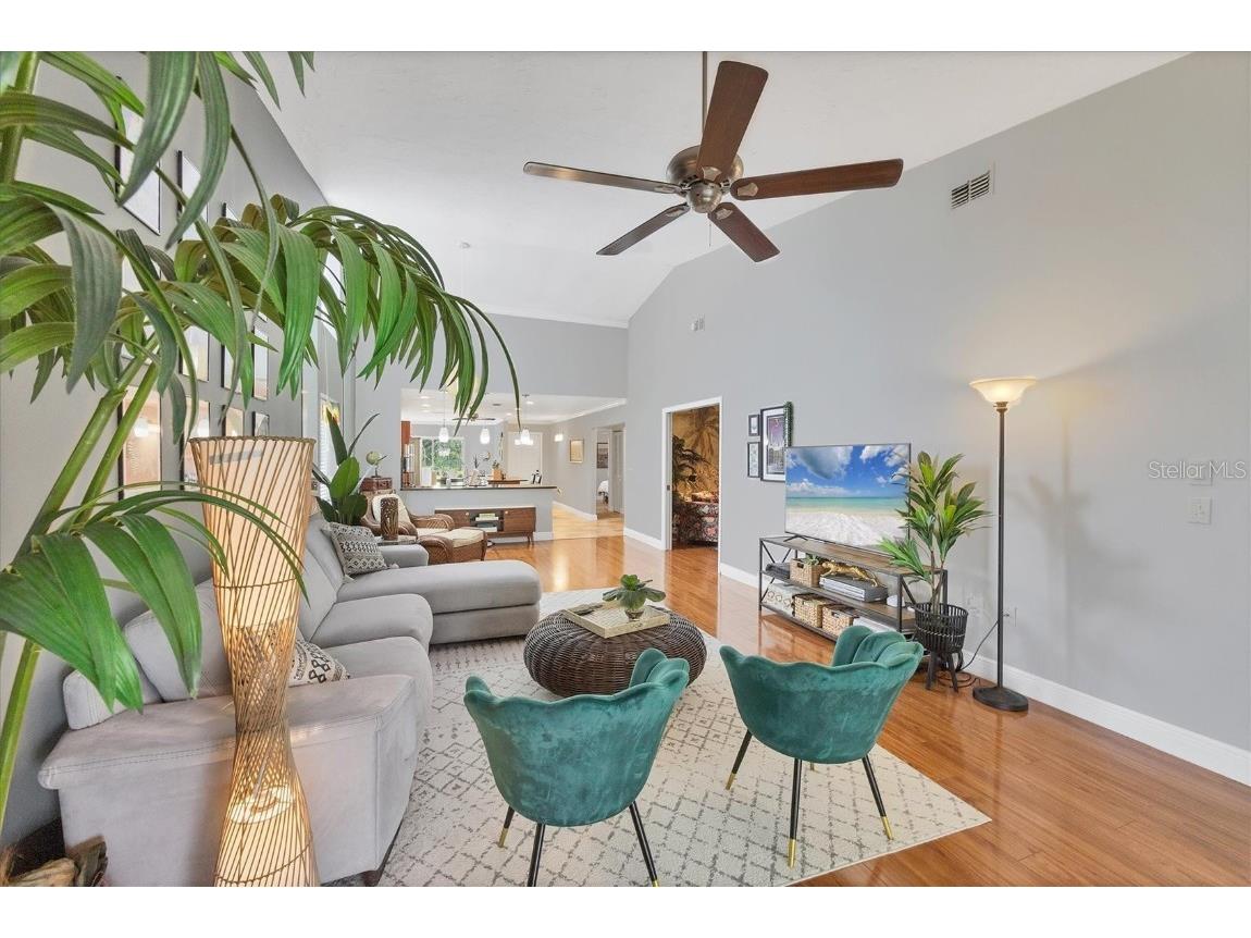 6271 Timber Lake Drive #G6 Sarasota FL 34243 A4660375 image6