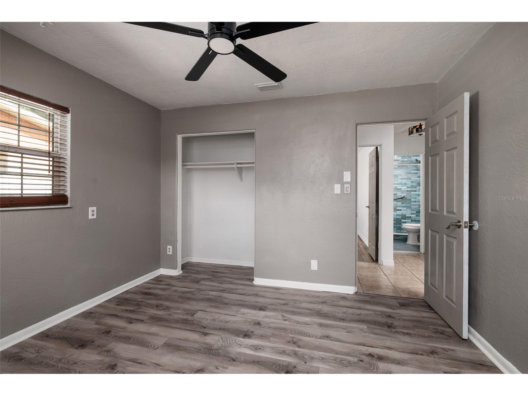 6275 51st Avenue N Saint Petersburg FL 33709 TB8520001 image20