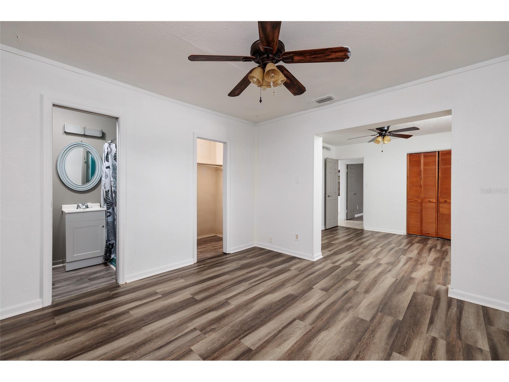 6275 51st Avenue N Saint Petersburg FL 33709 TB8520001 image24
