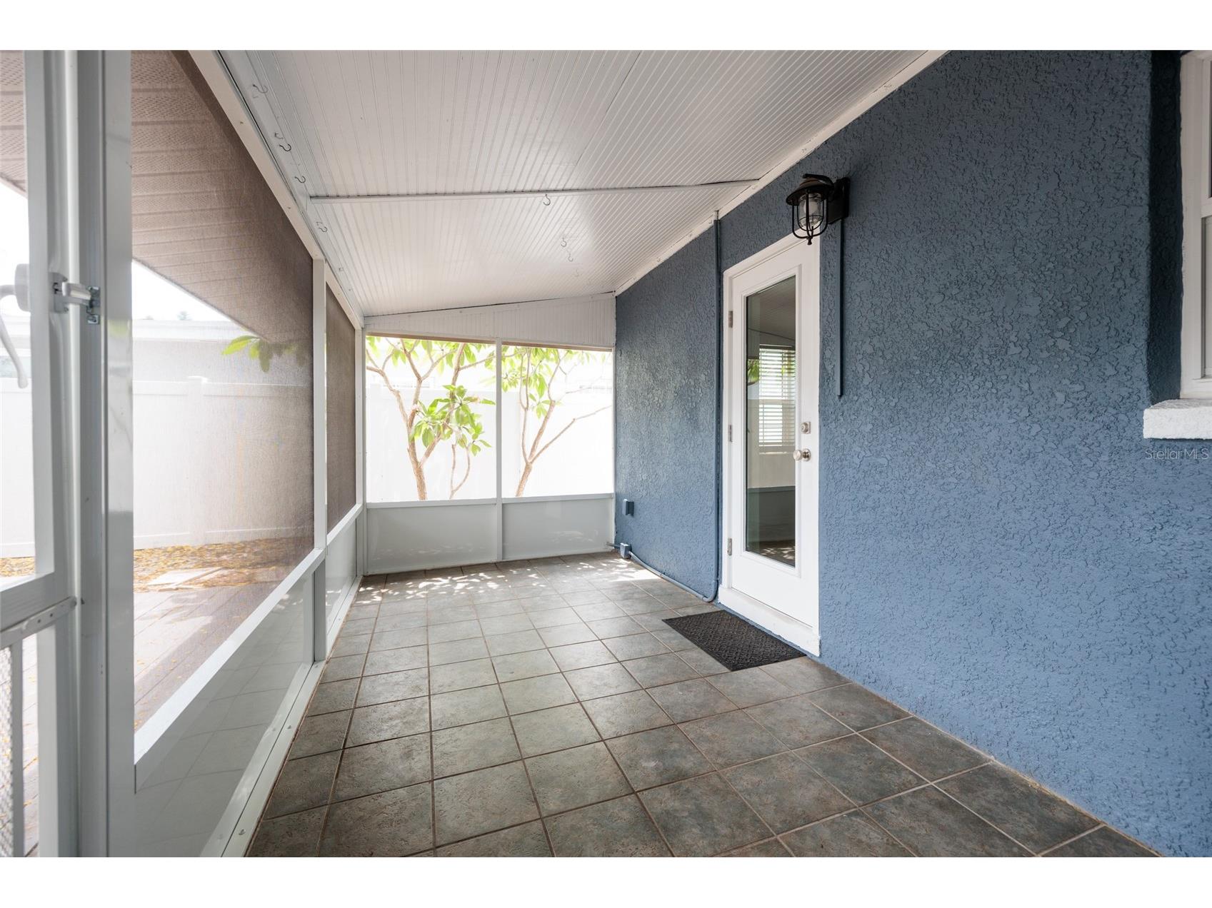 6275 51st Avenue N Saint Petersburg FL 33709 TB8520001 image26