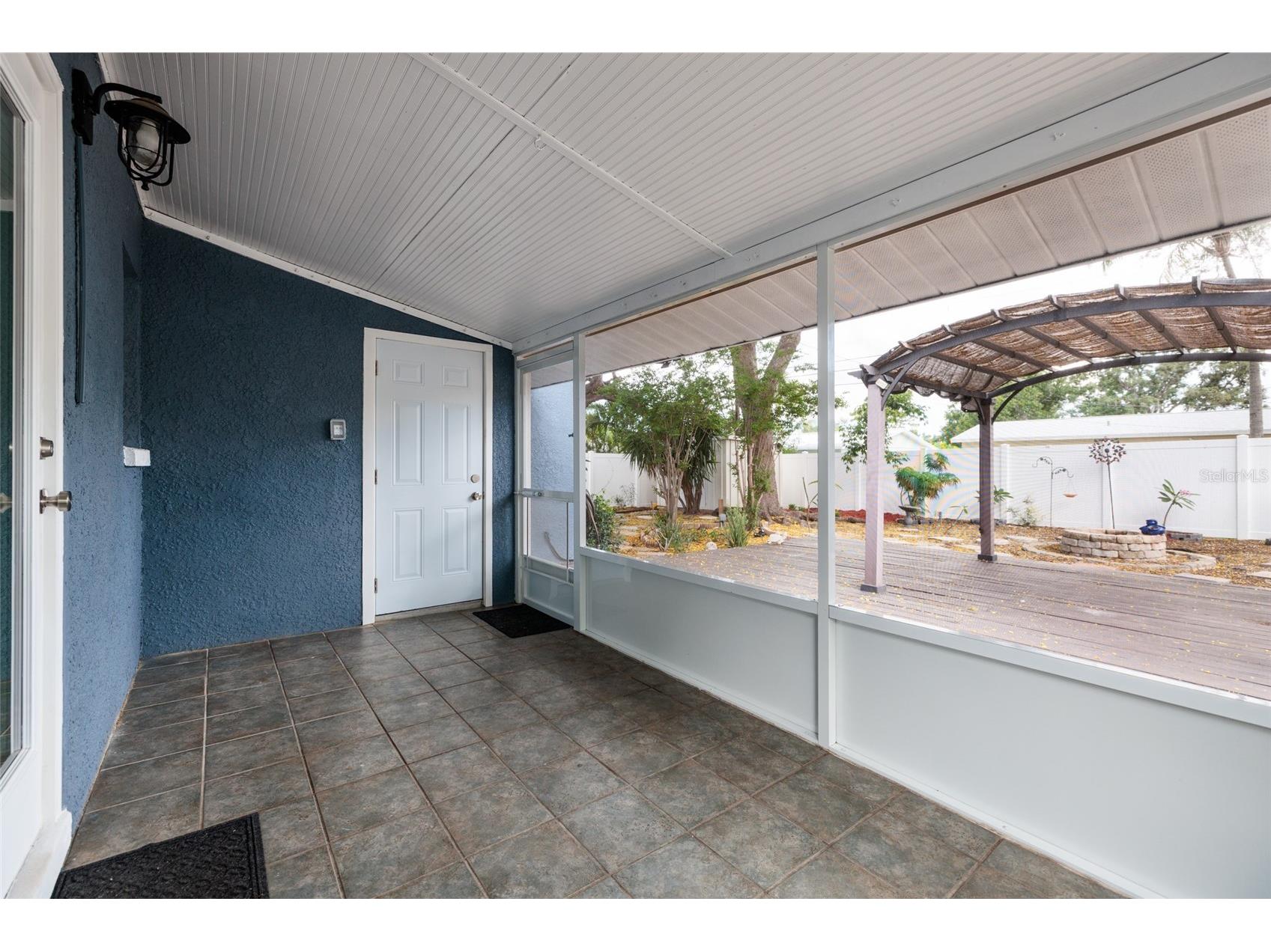 6275 51st Avenue N Saint Petersburg FL 33709 TB8520001 image27