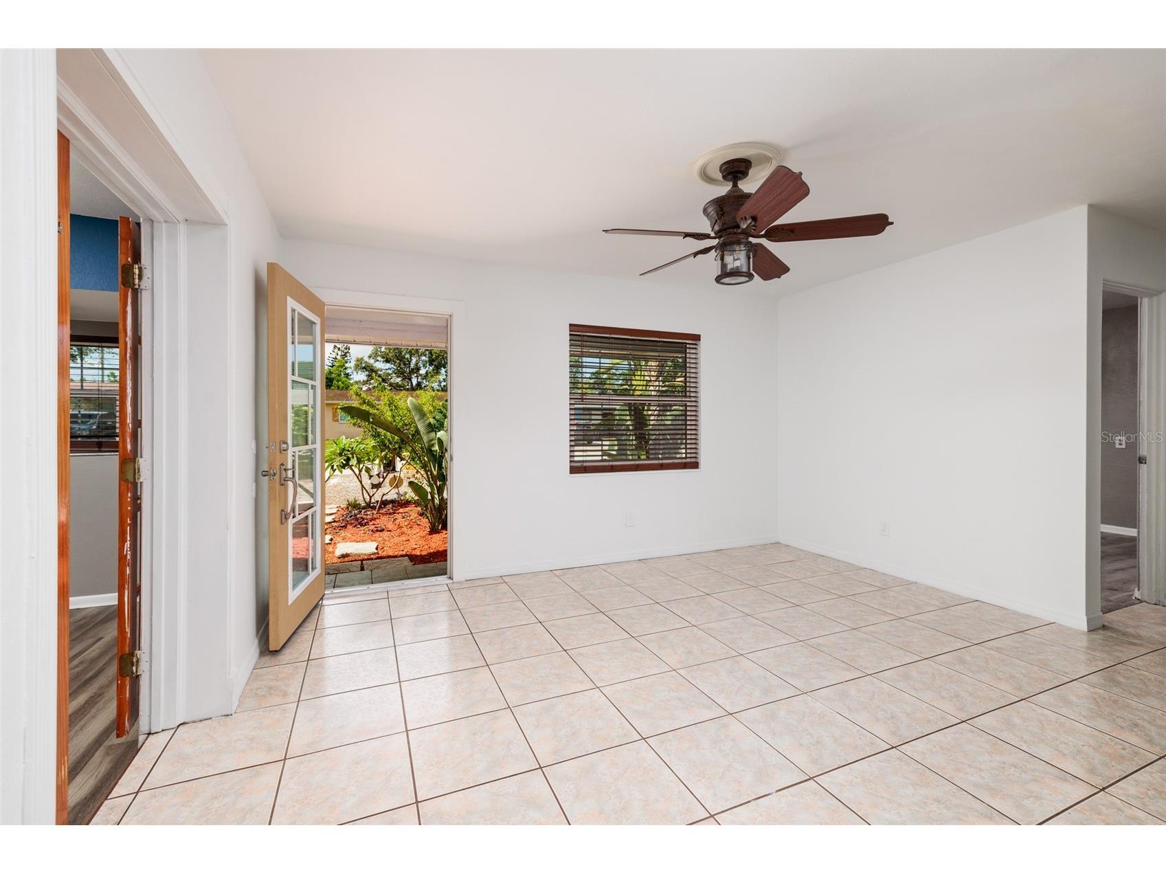 6275 51st Avenue N Saint Petersburg FL 33709 TB8520001 image8