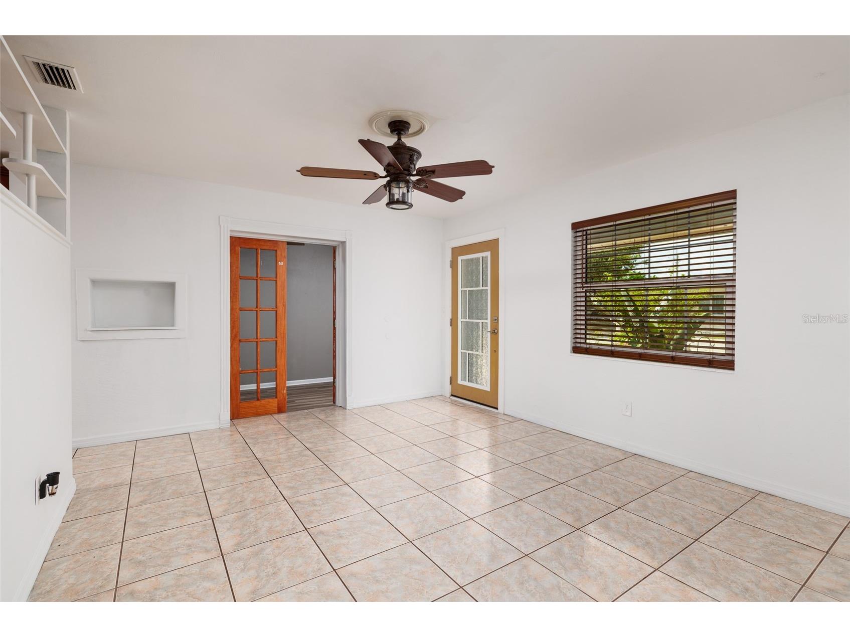 6275 51st Avenue N Saint Petersburg FL 33709 TB8520001 image9