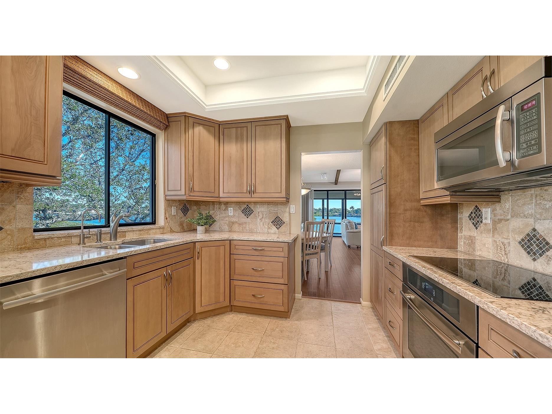 6275 Midnight Pass Road #6275 Sarasota FL 34242 - ROBERTS BAY INTRACOASTAL WAY A4682650 image8