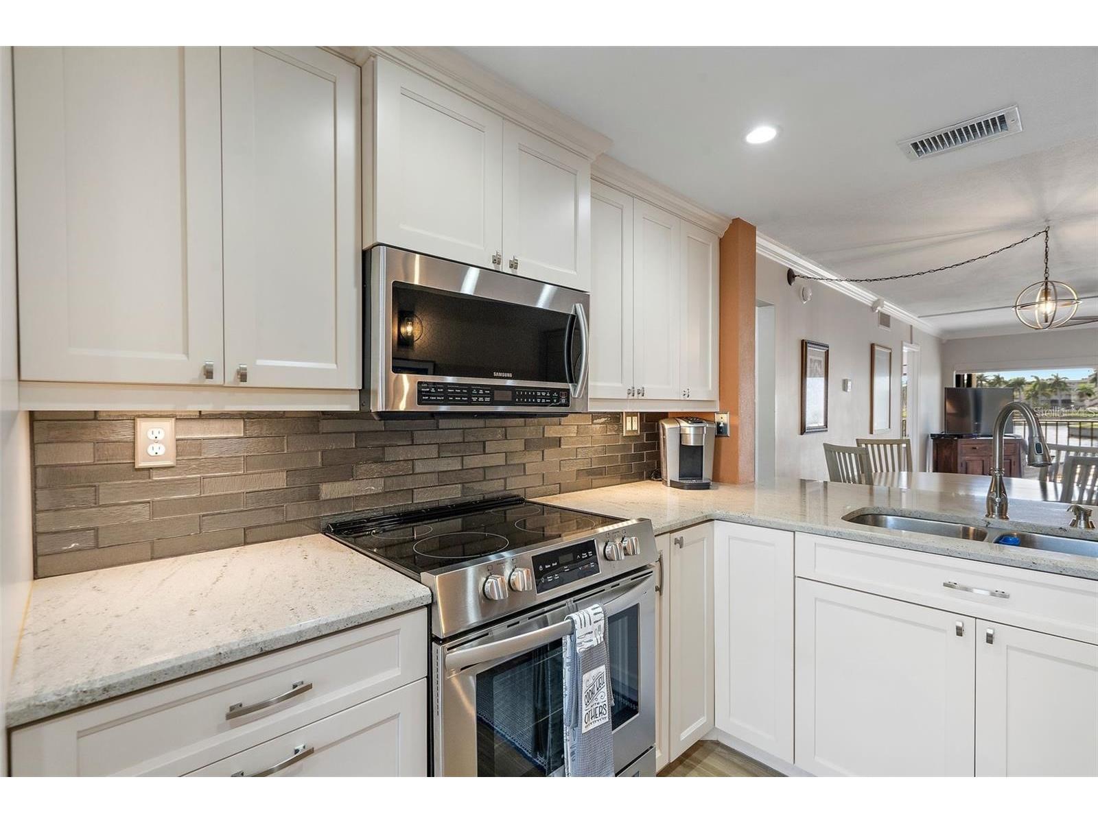 6277 Bahia Del Mar Boulevard #110 Saint Petersburg FL 33715 - LAKE BAHIA TB8486363 image10