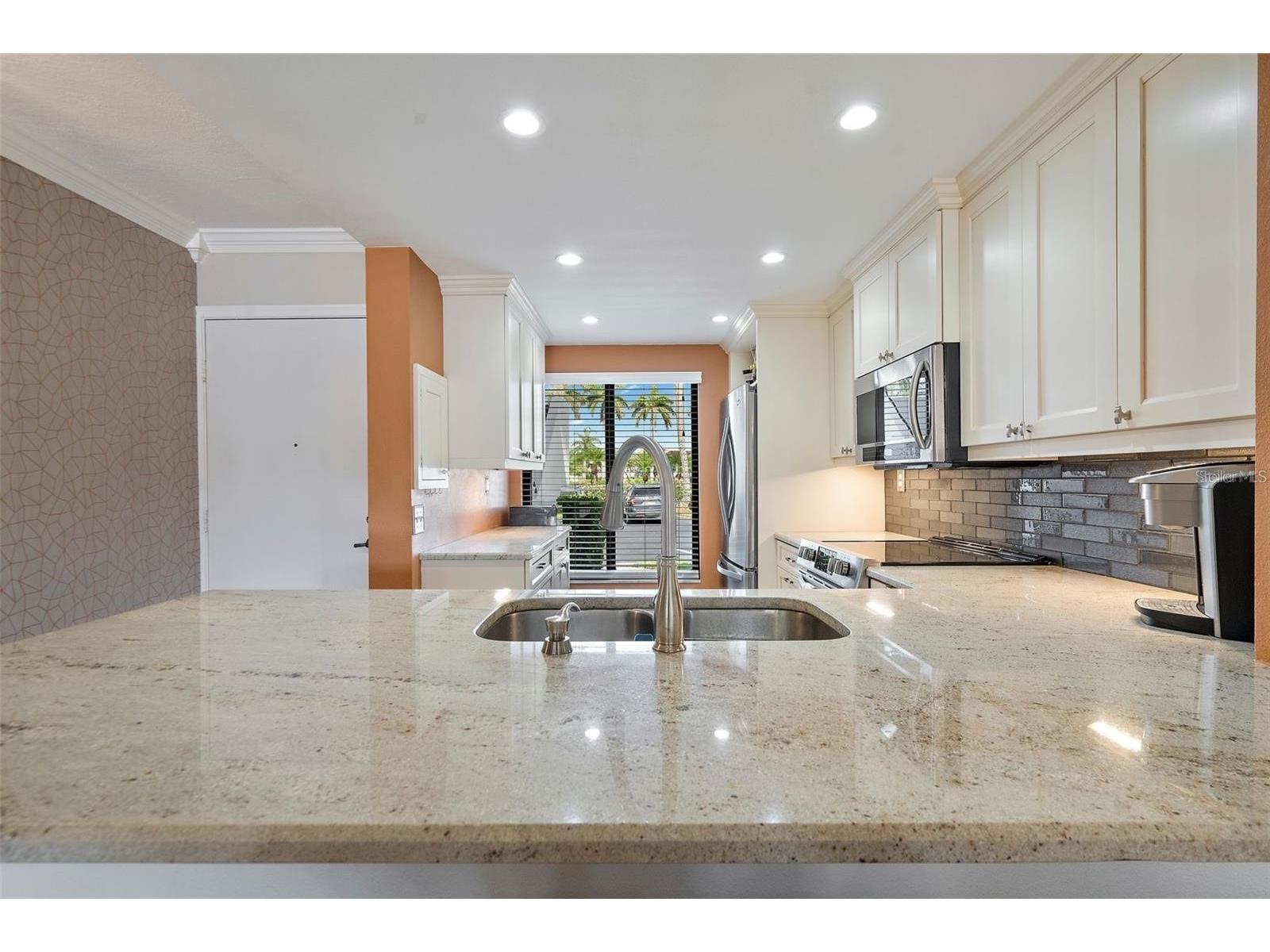 6277 Bahia Del Mar Boulevard #110 Saint Petersburg FL 33715 - LAKE BAHIA TB8486363 image9