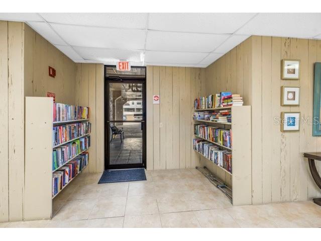 6279 Sun Boulevard #304 Saint Petersburg FL 33715 TB8450503 image37