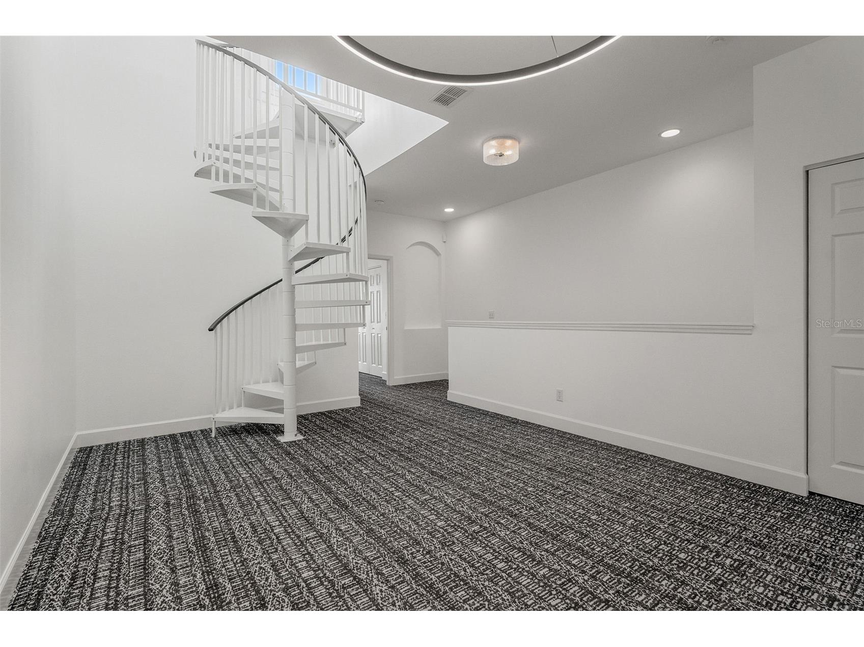 628 3rd Avenue S Saint Petersburg FL 33701 TB8526249 image17
