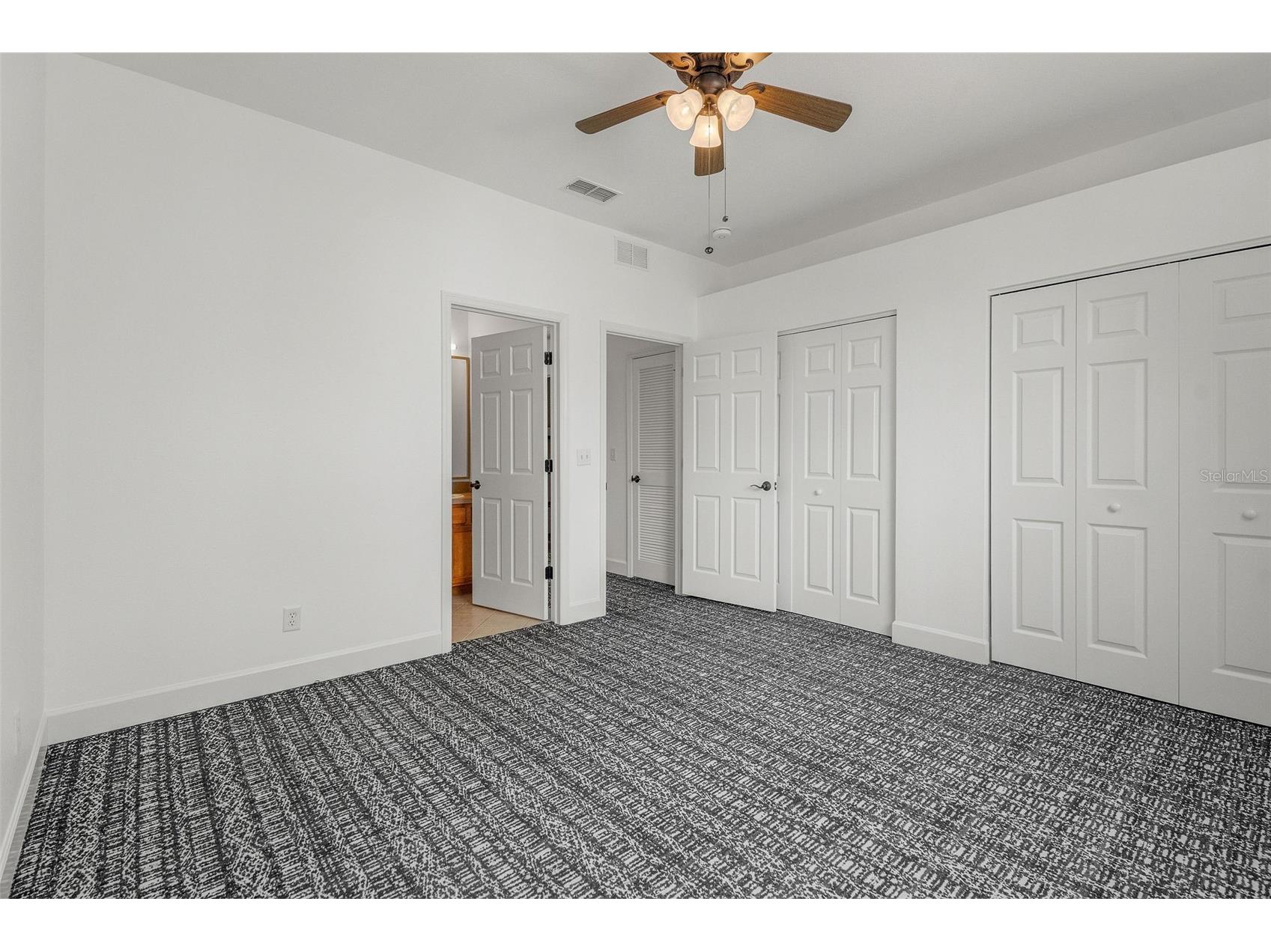 628 3rd Avenue S Saint Petersburg FL 33701 TB8526249 image21