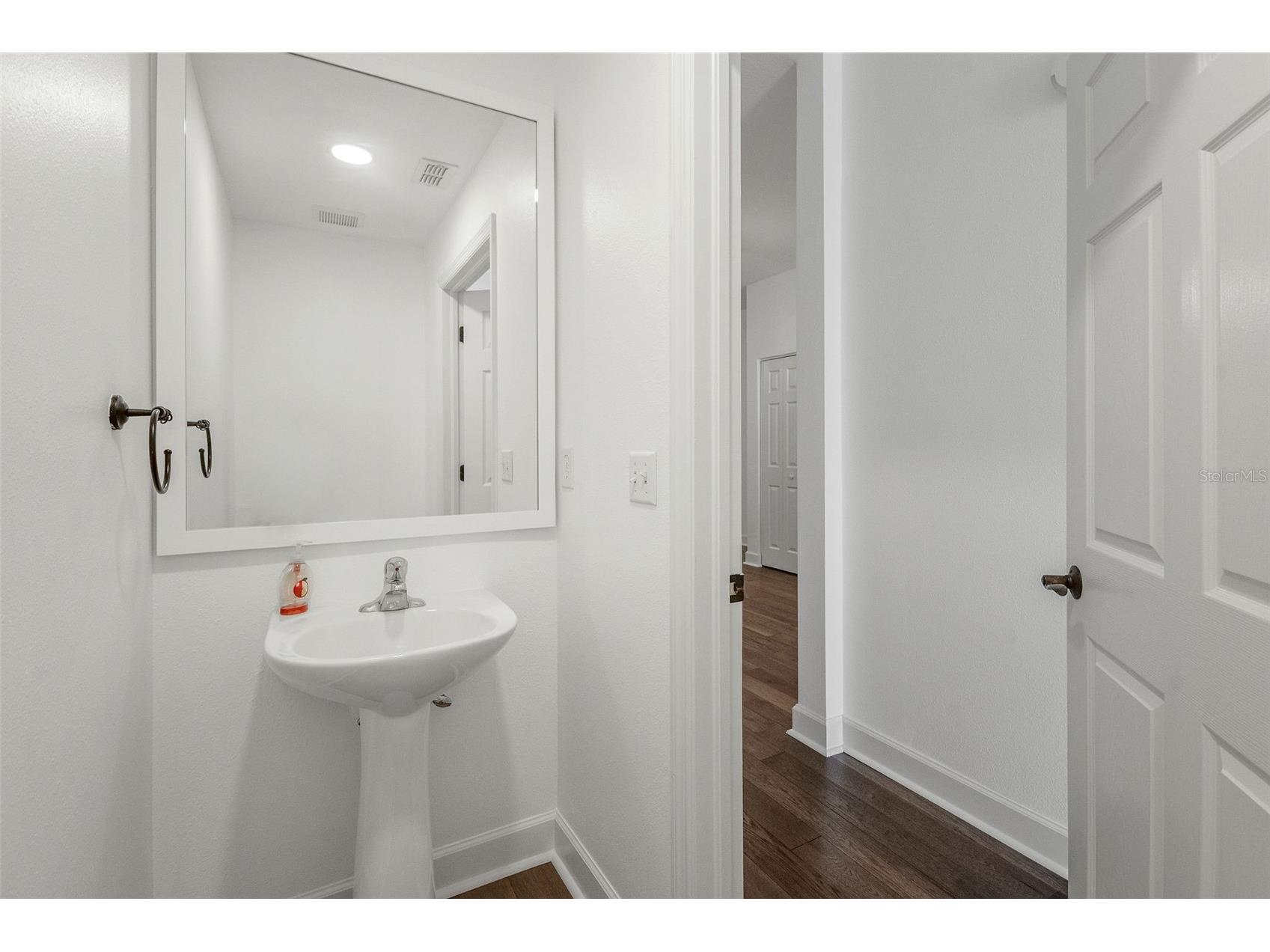 628 3rd Avenue S Saint Petersburg FL 33701 TB8526249 image22