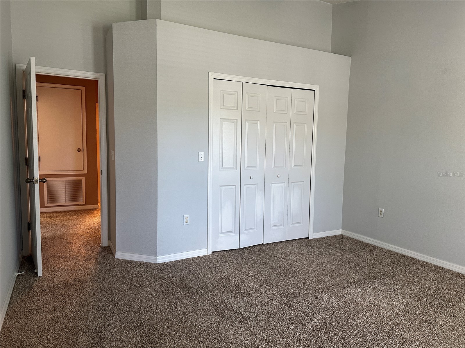 628 51st Avenue N Saint Petersburg FL 33703 TB8509690 image14