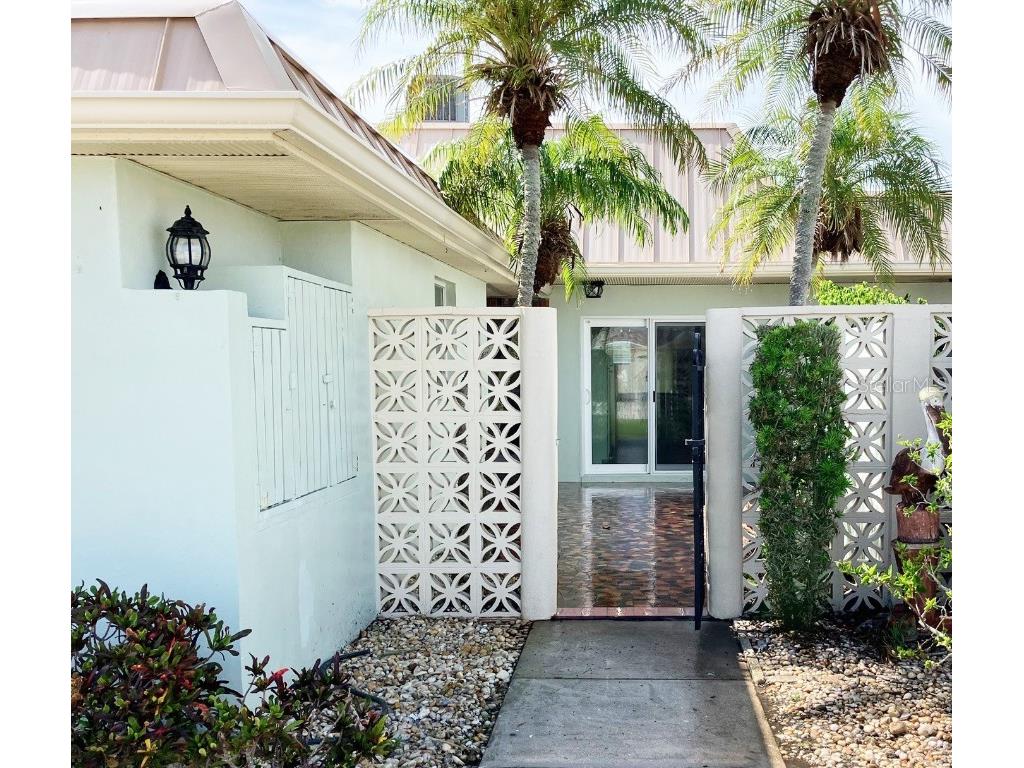 628 Boca Ciega Point Boulevard S Saint Petersburg FL 33708 TB8408578 image2