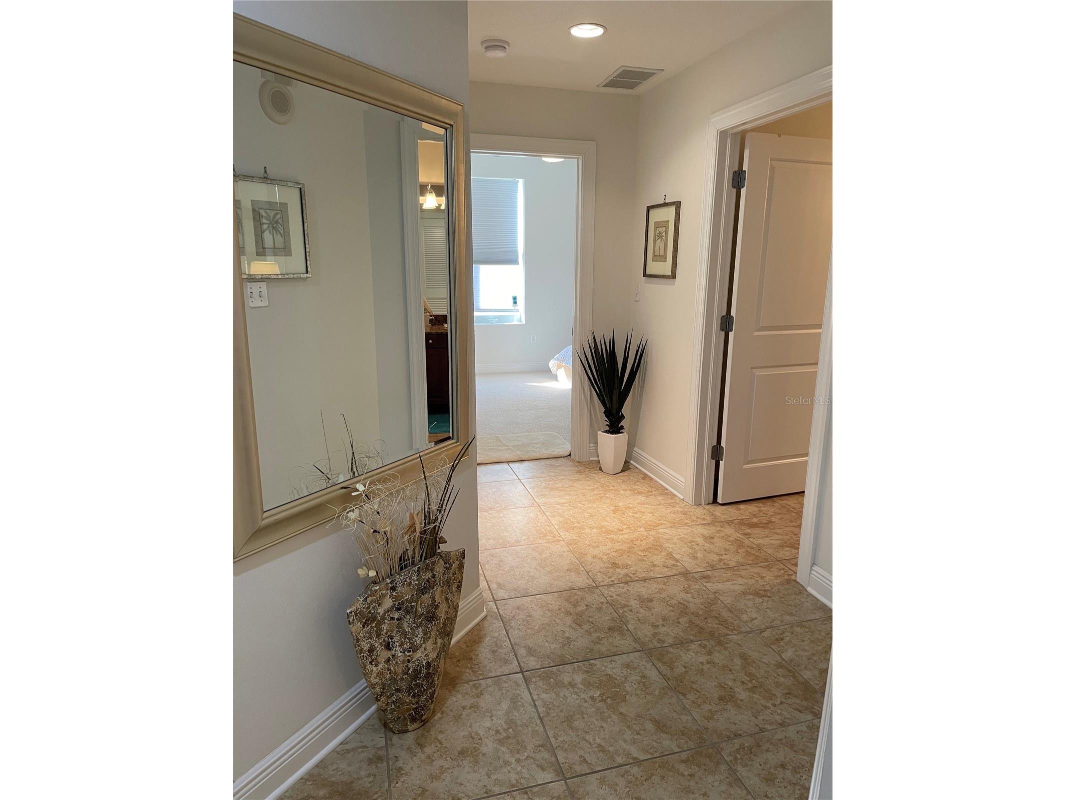 628 Cleveland Street #1002 Clearwater FL 33755 TB8480598 image4