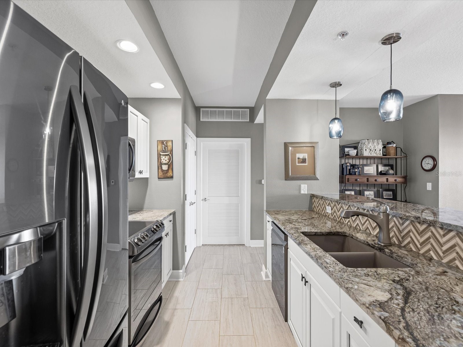 628 Cleveland Street #1011 Clearwater FL 33755 TB8505386 image17