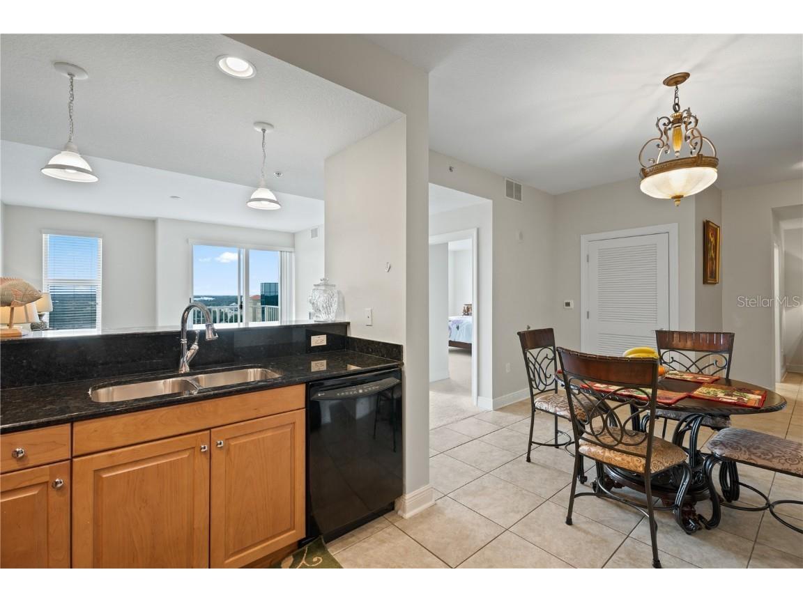 628 Cleveland Street #1201 Clearwater FL 33755 TB8339346 image3