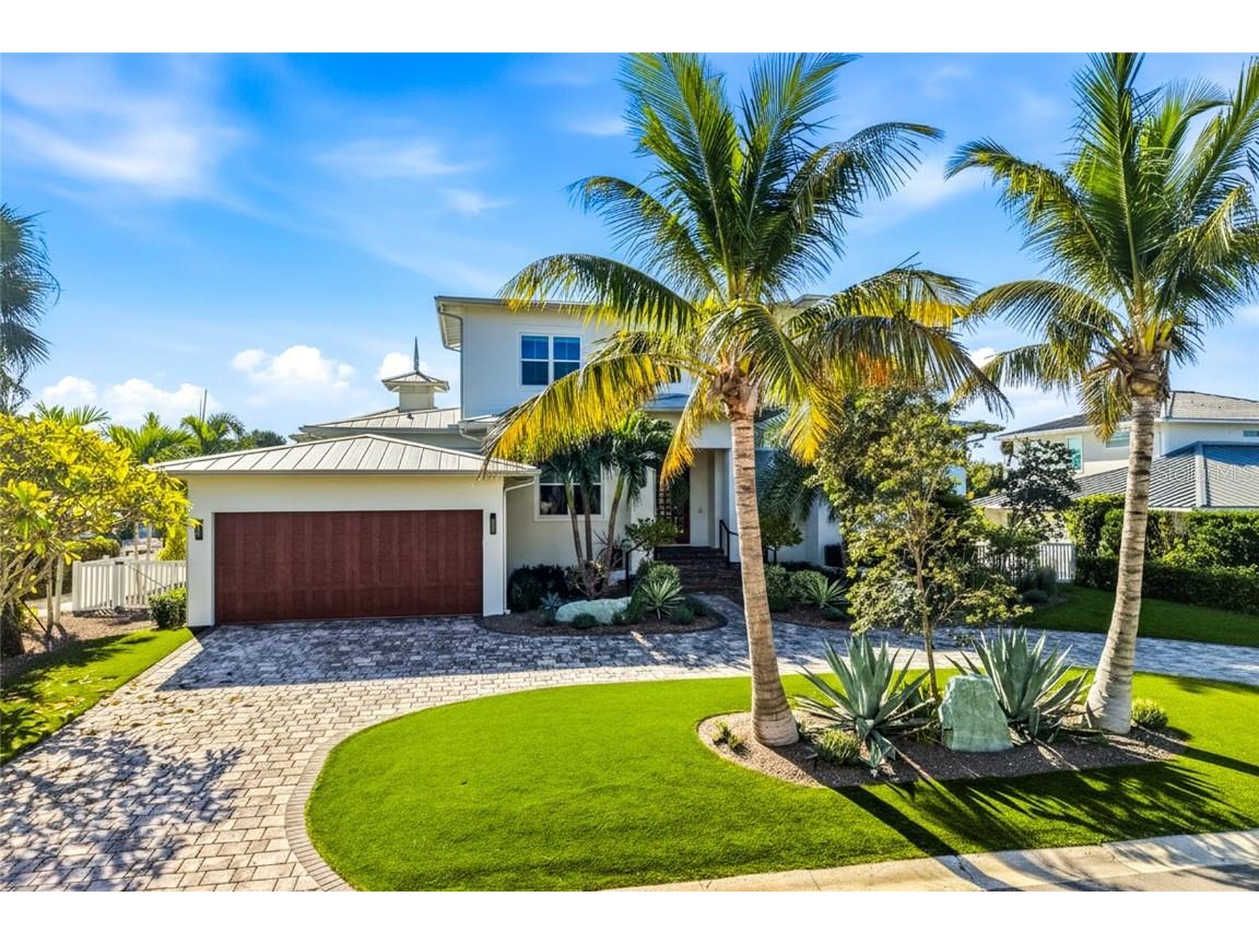 628 Dundee Lane Holmes Beach FL 34217 A4672773 image1