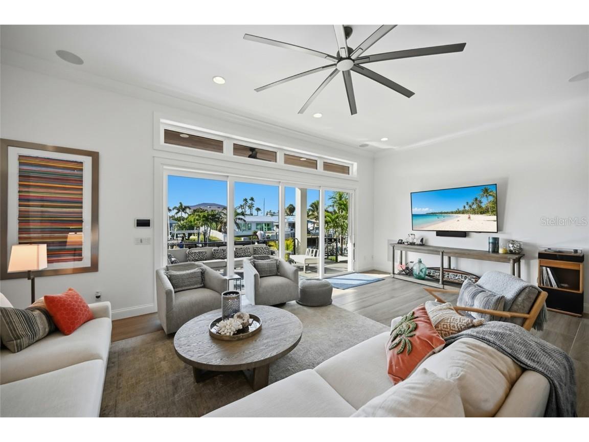 628 Dundee Lane Holmes Beach FL 34217 A4672773 image16