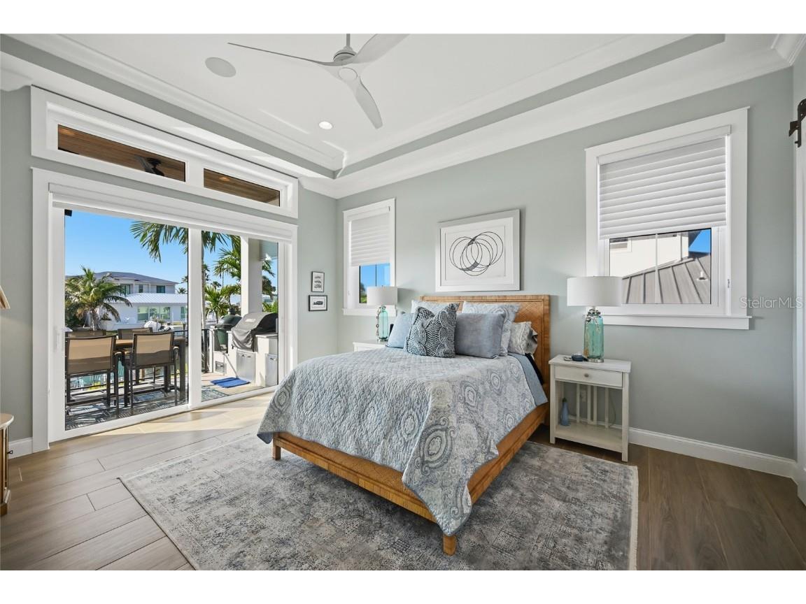 628 Dundee Lane Holmes Beach FL 34217 A4672773 image32