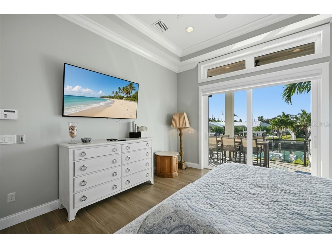 628 Dundee Lane Holmes Beach FL 34217 A4672773 image33