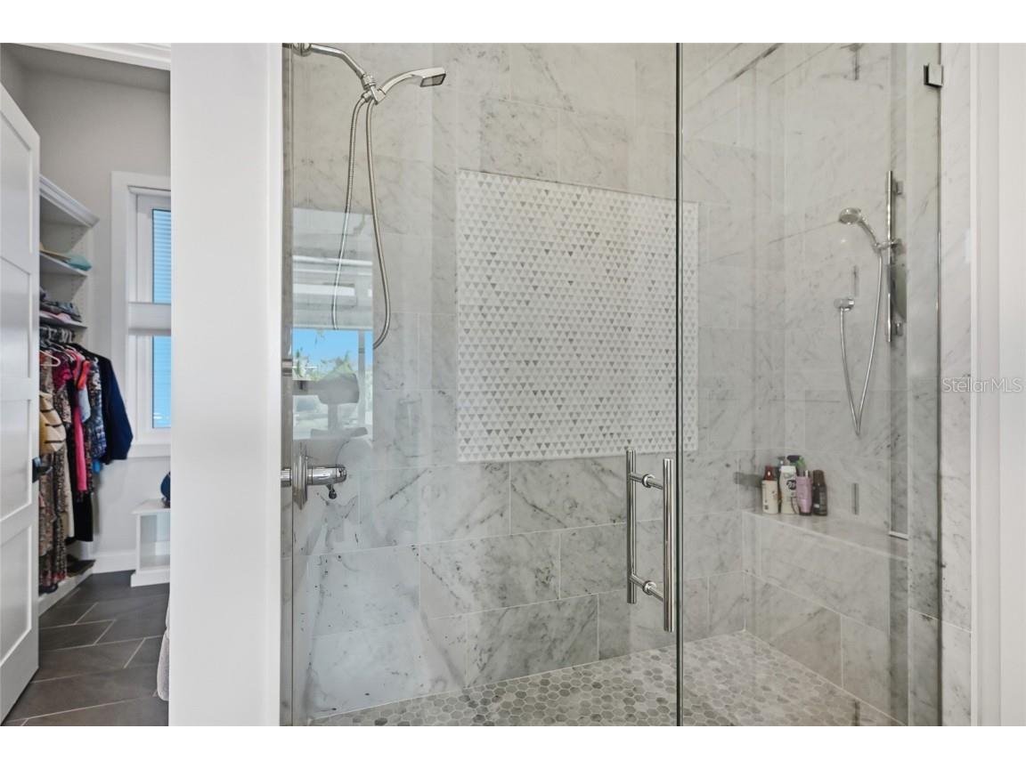 628 Dundee Lane Holmes Beach FL 34217 A4672773 image37