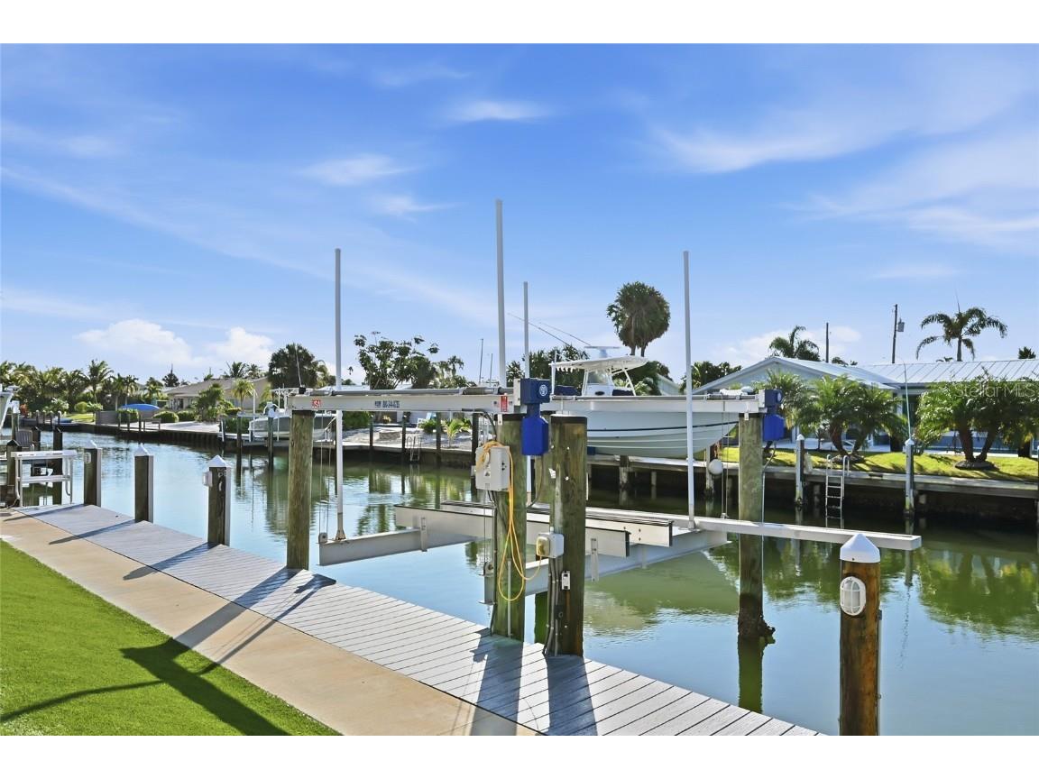 628 Dundee Lane Holmes Beach FL 34217 A4672773 image69