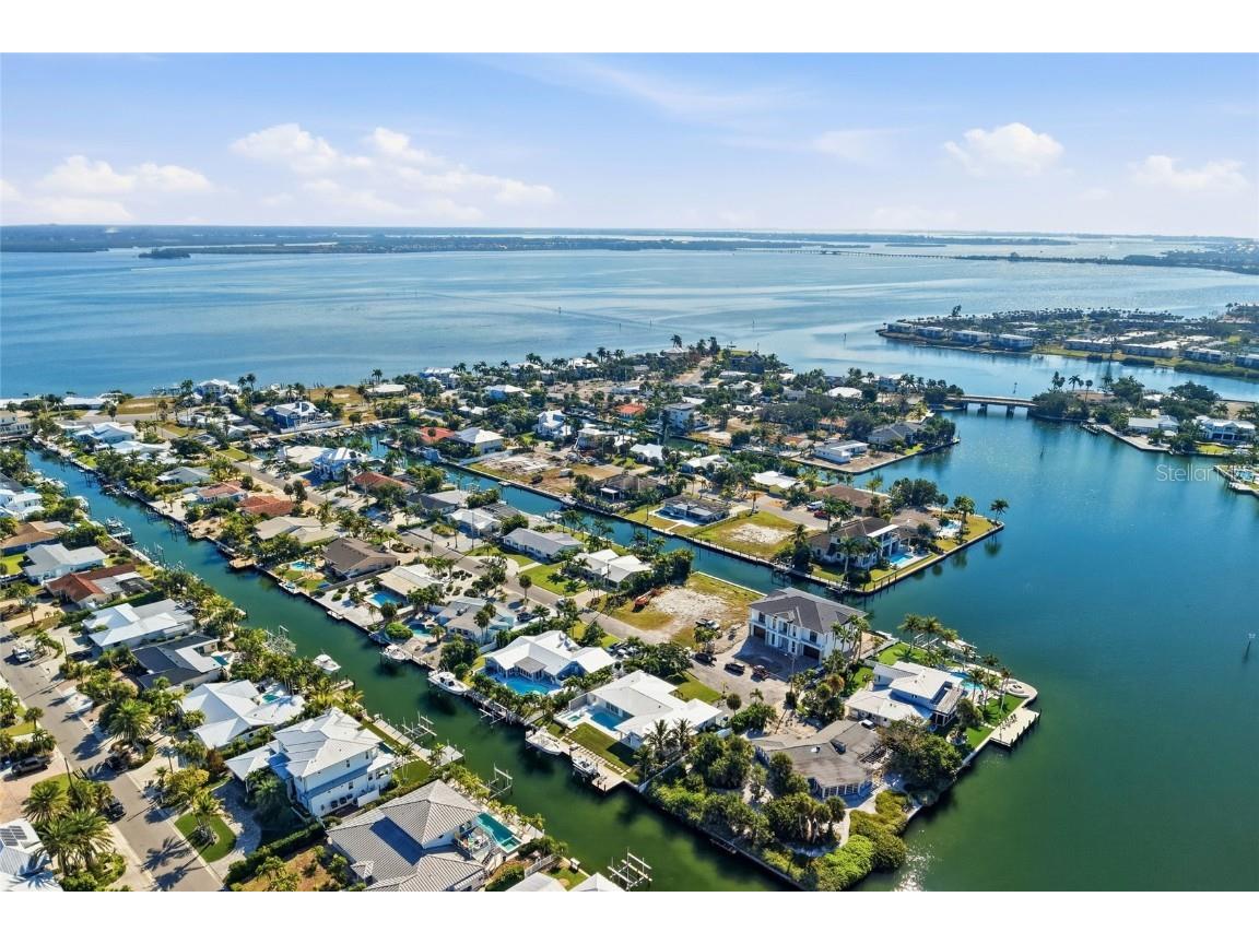 628 Dundee Lane Holmes Beach FL 34217 A4672773 image82