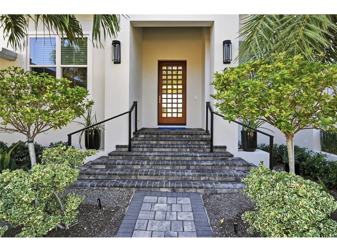 628 Dundee Lane Holmes Beach FL 34217 A4672773 image9