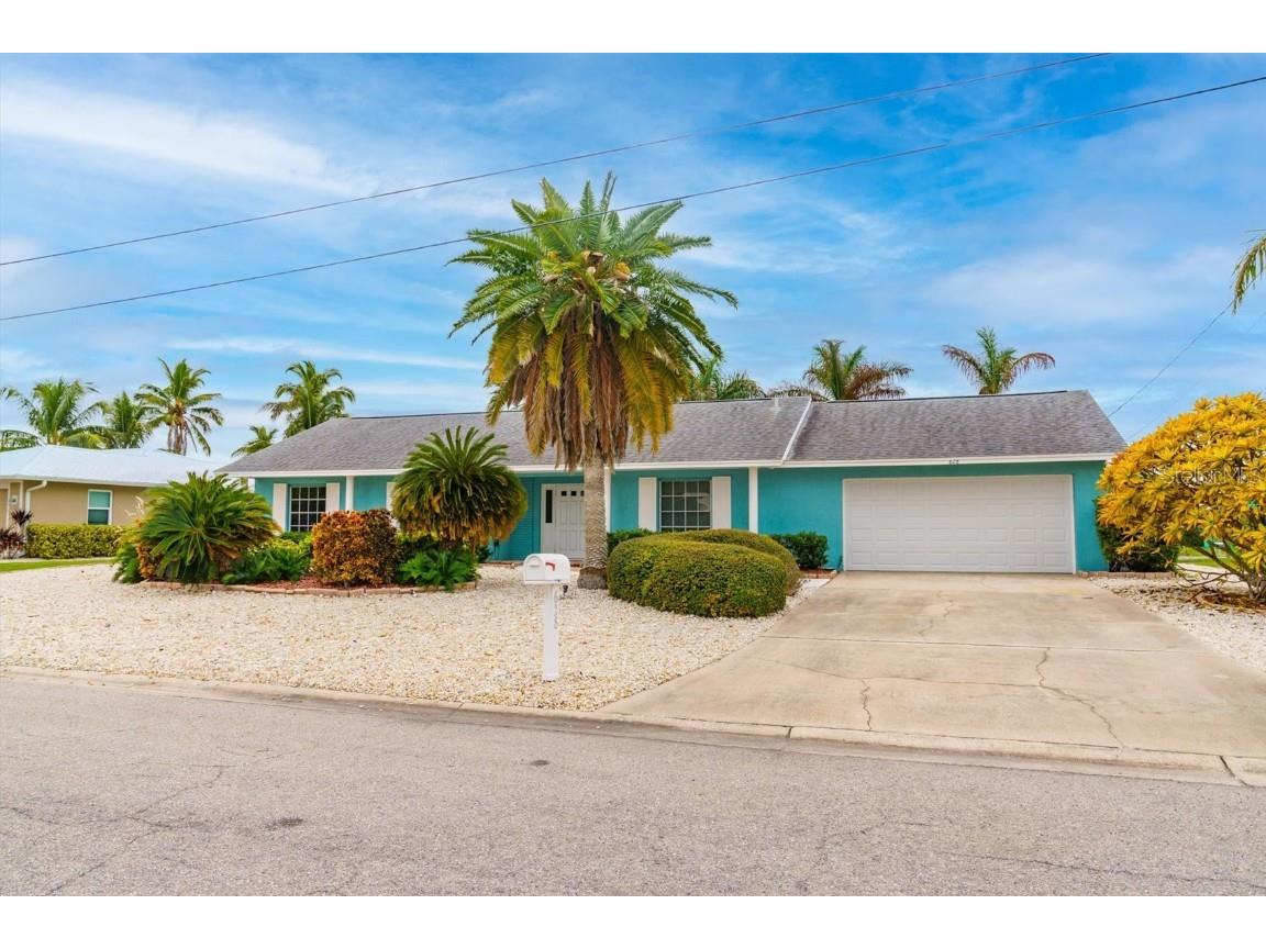 628 Foxworth Lane Holmes Beach FL 34217 - ANNA MARIA SOUND A4584599 image1